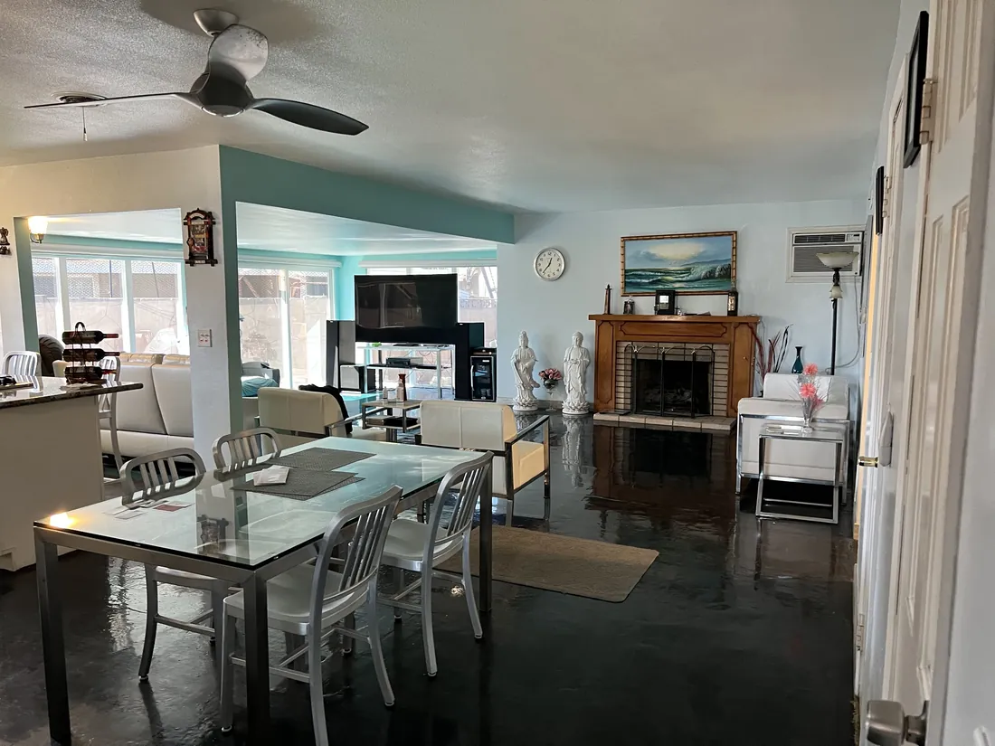 Santa Ana Residence: Before