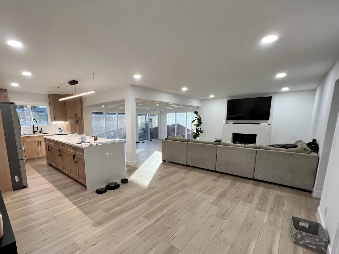 Santa Ana Residence: After