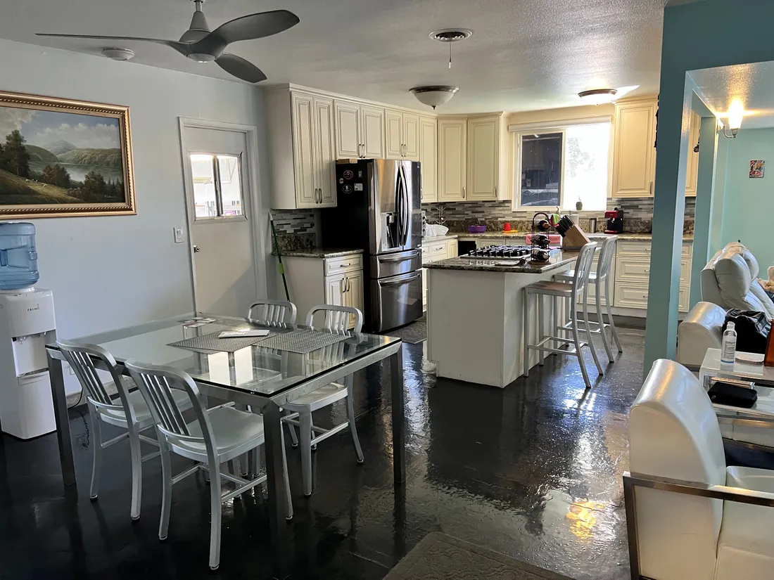 Santa Ana Residence: Before